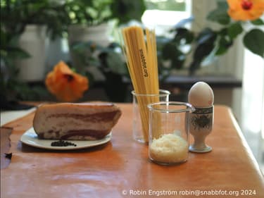 Carbonara på ett ägg